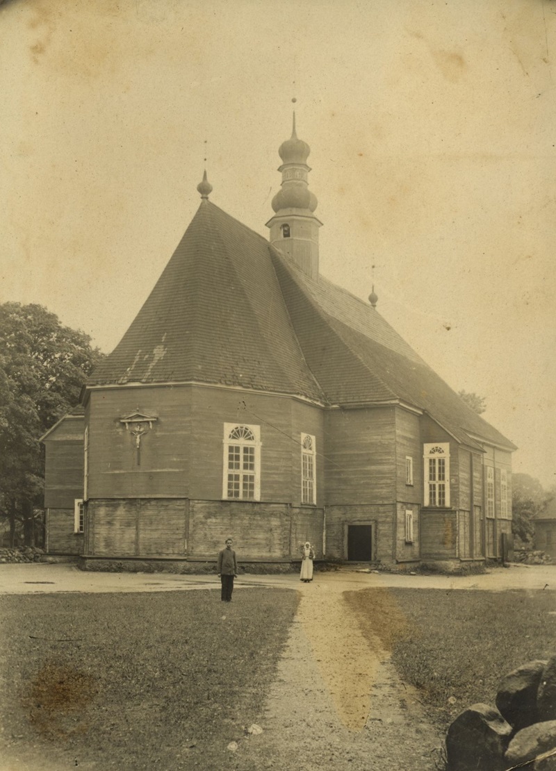 Salantu_baznycia_kurioje_pakrikstytas_Mykolas_Kleopas_Oginskis